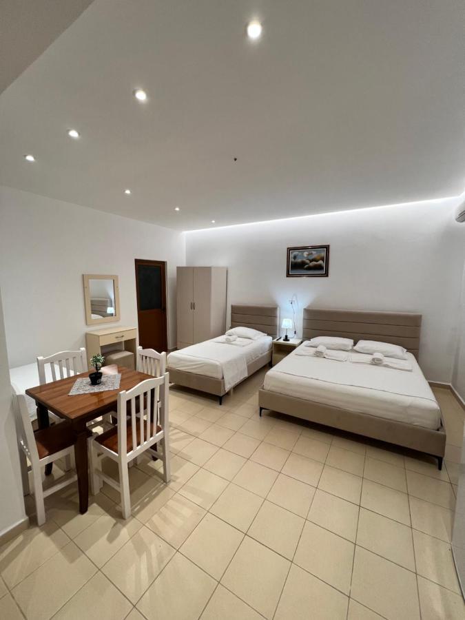 Moscopole Hotel *